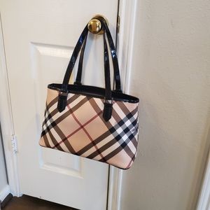 Burberry Supernova check tote shoulder bag auth